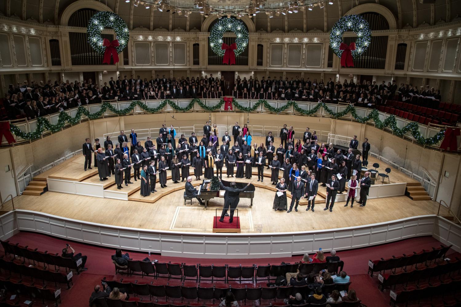 <a href='http://258.educoncepts-sdr.com'>全球十大赌钱排行app</a>合唱团在芝加哥交响音乐厅演出.